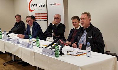 Matthias Hartwich (à droite) à la conférence de presse.