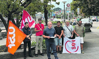 Conferenza stampa di SEV, Unia e OCST a Locarno il 30 settembre in merito alla risoluzione approvata il giorno precedente dal personale della SNL interessato.